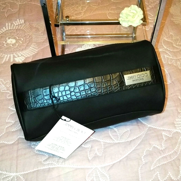 Jimmy Choo Handbags - Jimmy Choo 💚Large Barrel CarryAll 💙 Bag